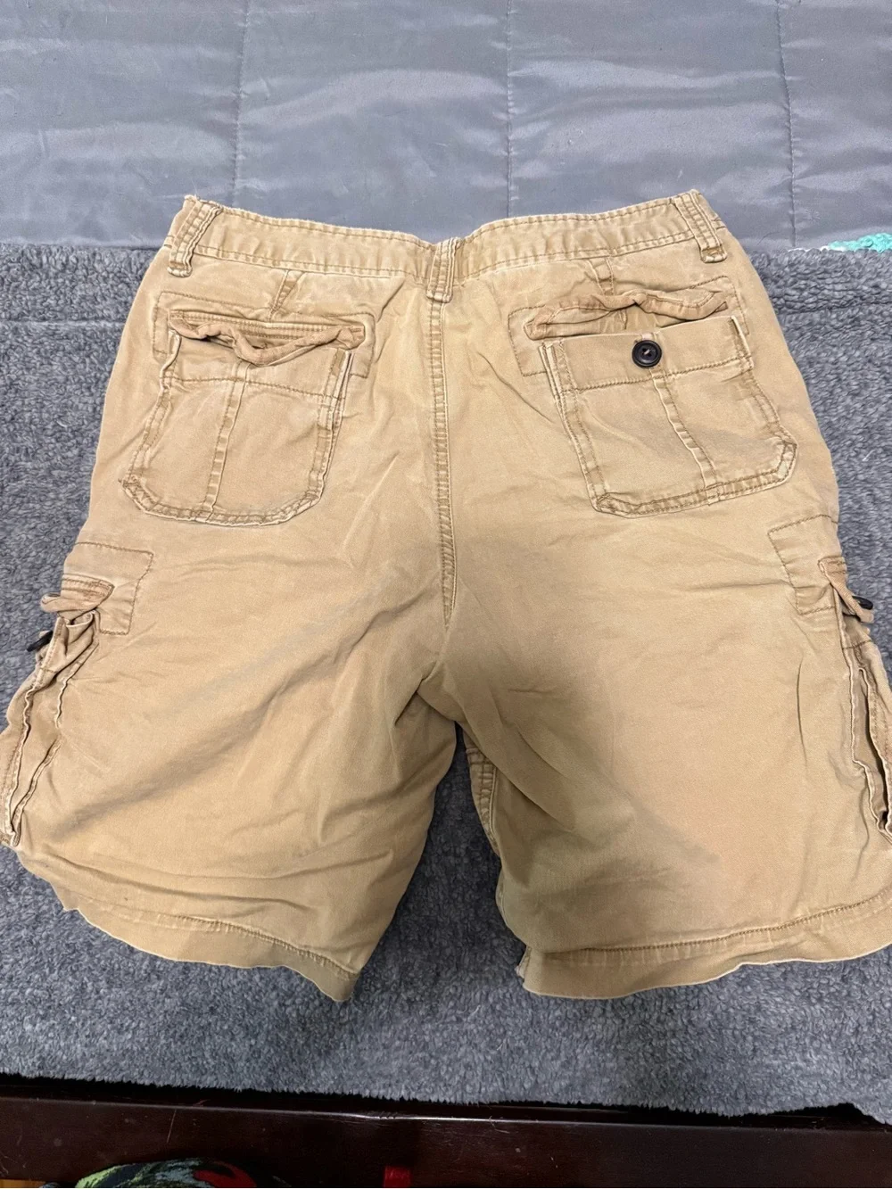 Aeropostale Men's Tan Cargo Shorts with Button Flap Pockets
